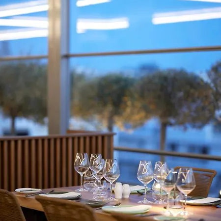 Dusit Suites 5*