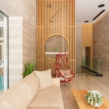 Dusit Suites Hotel 5*