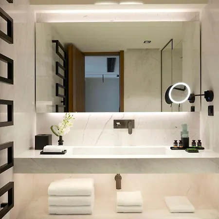 Dusit Suites Hotel